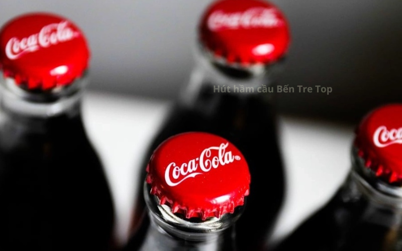 Dùng nước Coca Cola để giải quyết vấn đề nghẹt bồn rửa 